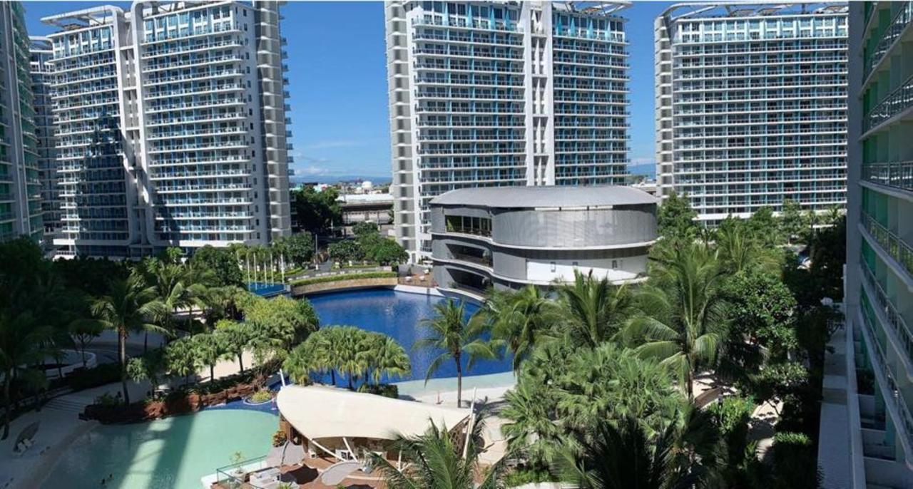 Azure Urban Resort Paranaque City Exteriör bild