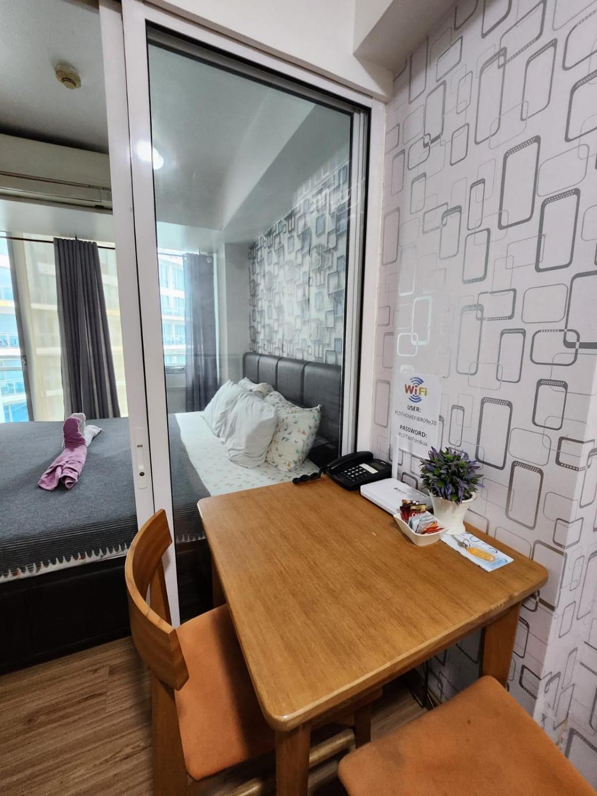 Azure Urban Resort Paranaque City Exteriör bild