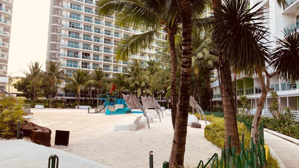 Azure Urban Resort Paranaque City Exteriör bild